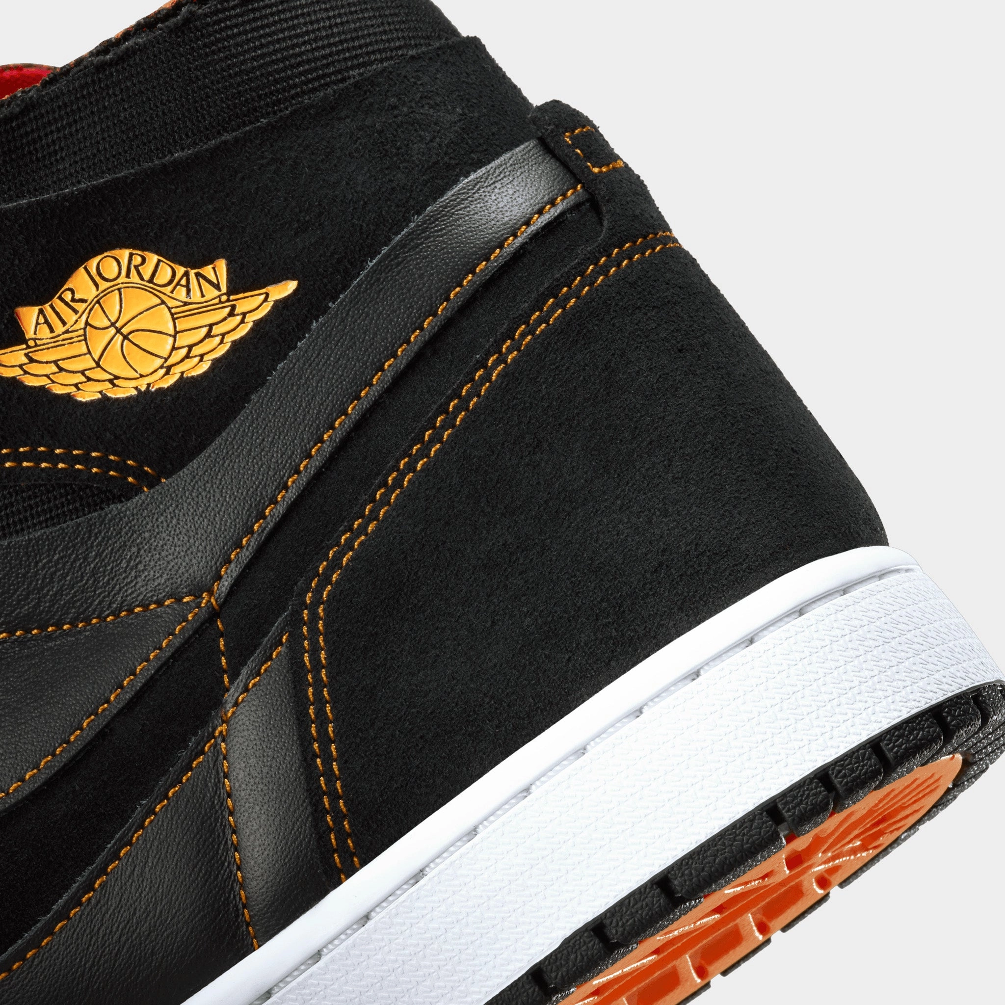 Jordan 1 Zoom CMFT Black / Citrus - Fire Red